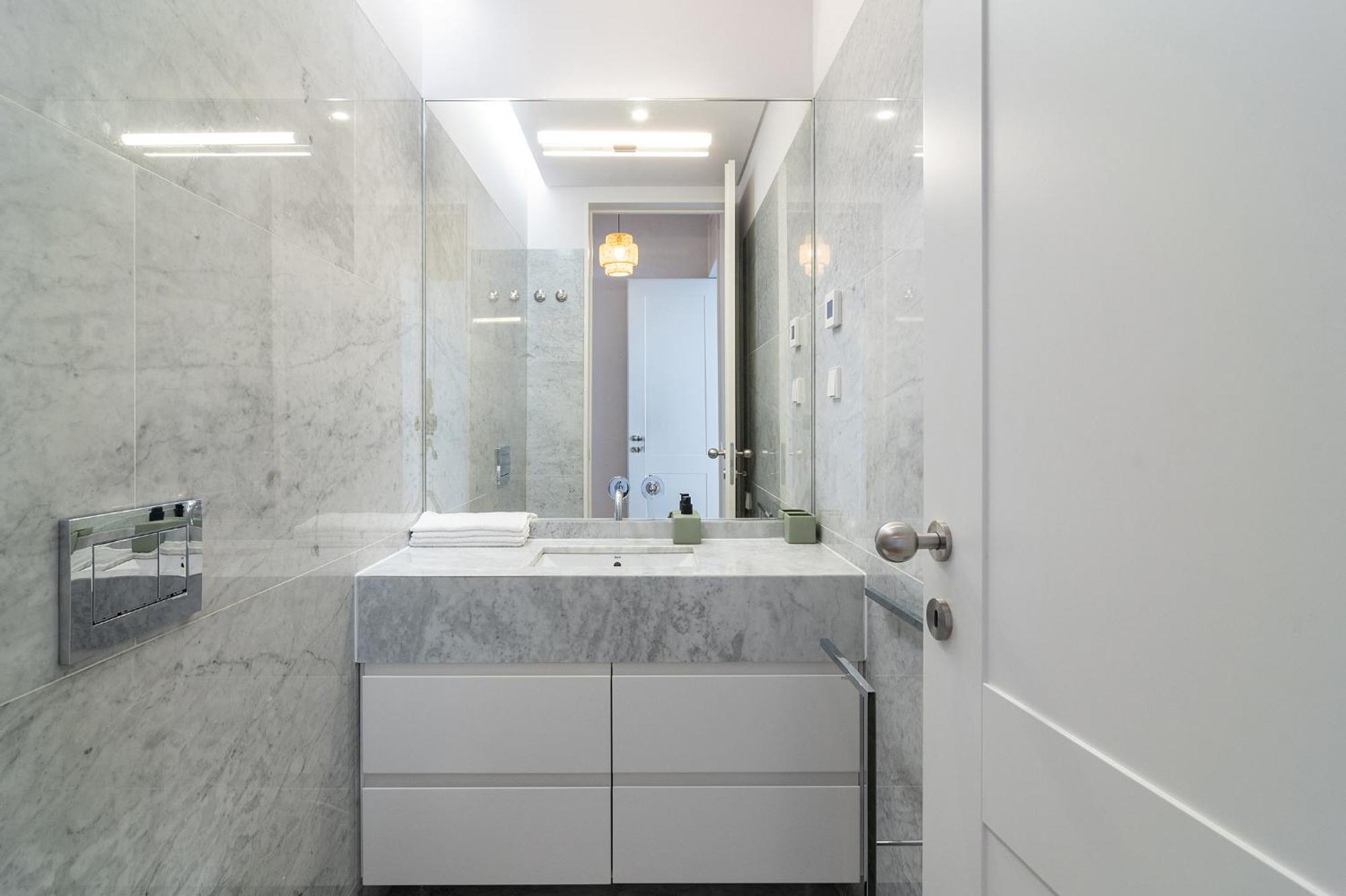 Apartment Unique Chiado, 2 Bedroom Deluxe Lisbon